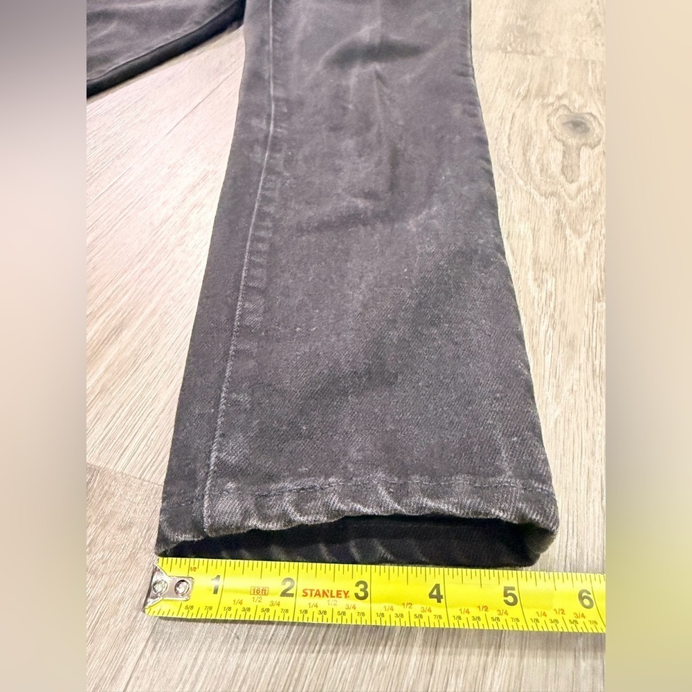 Levi's Vintage Women's High Rise Tapered leg Black Jeans Made In USA from 1997 - Picture 3 of 9
